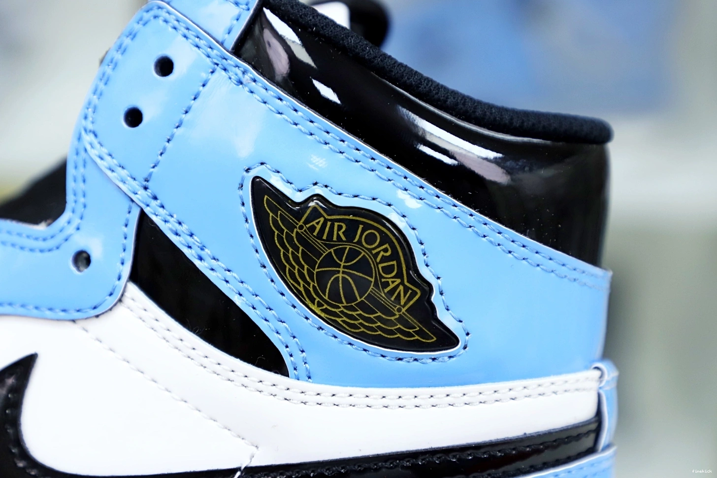 HIGH 'FEARLESS' OG RETRO AIR 1 JORDAN 0728